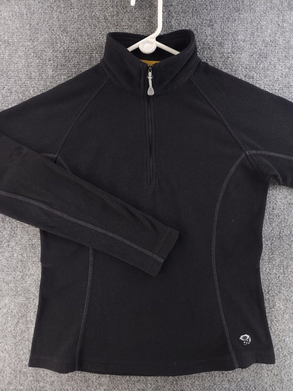 Mountain Hardwear Medium Pullover Black Polyester 1/2 Zip Woman Fleece Jacket